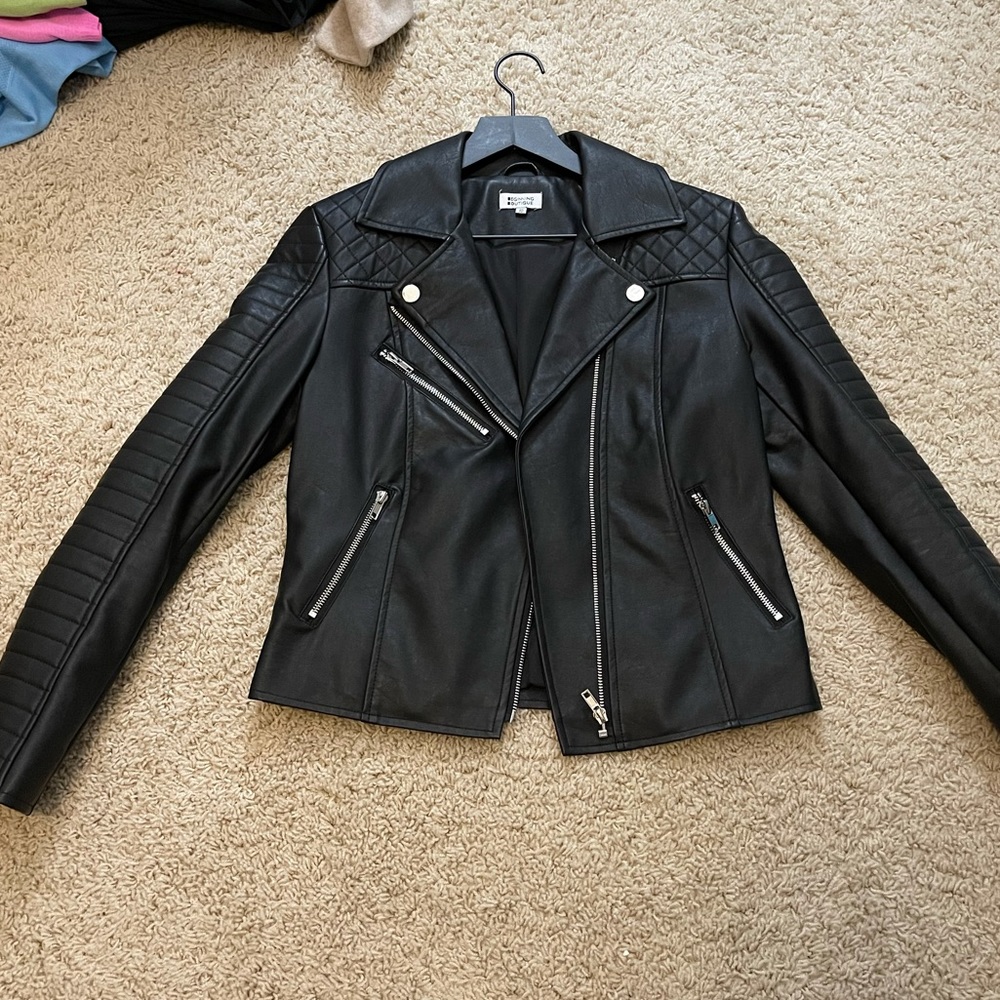 BEGINNING BOUTIQUE BLACK LEATHER JACKET